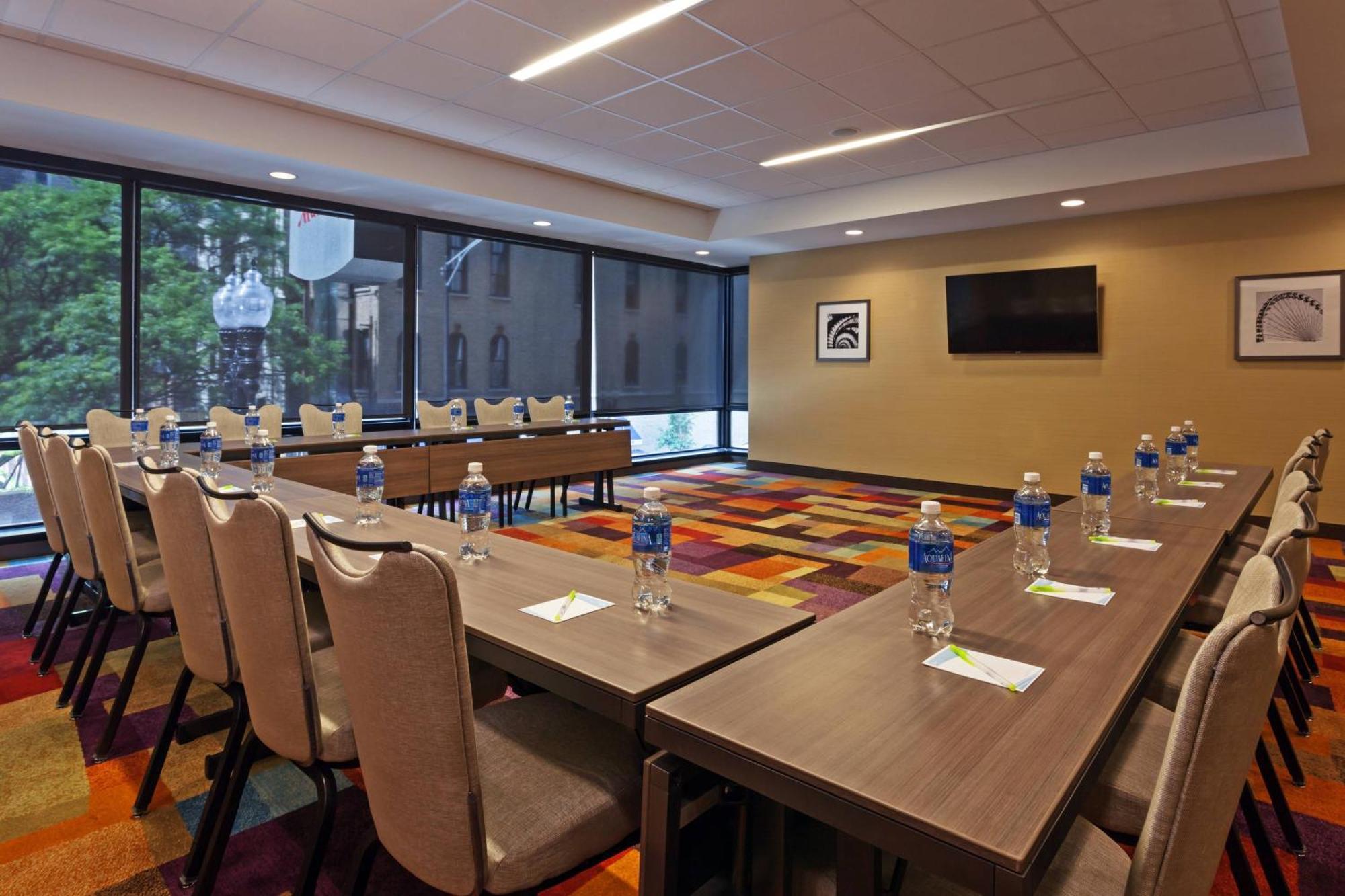 Fairfield Inn And Suites Chicago Downtown-River North Εξωτερικό φωτογραφία