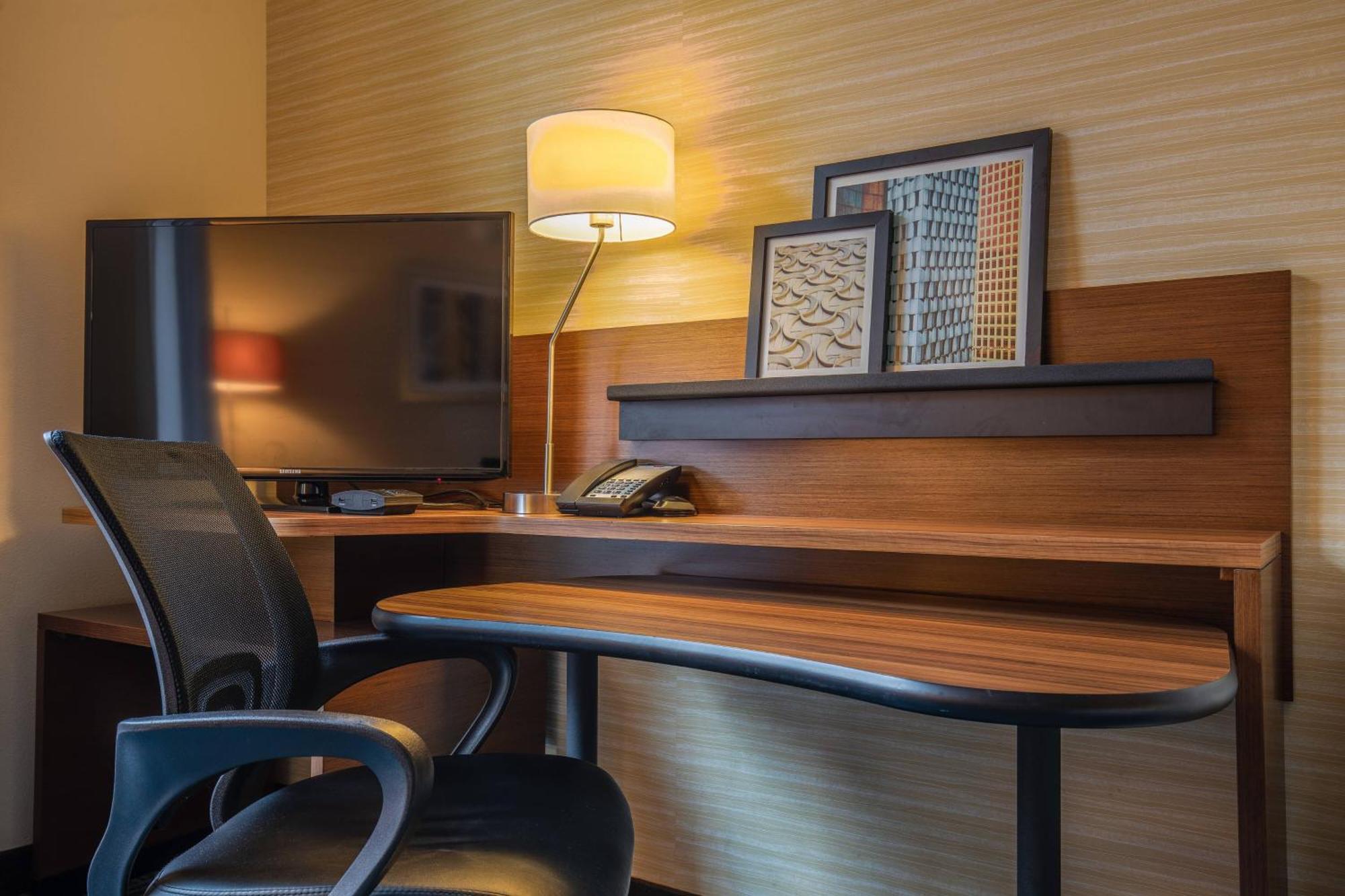 Fairfield Inn And Suites Chicago Downtown-River North Εξωτερικό φωτογραφία