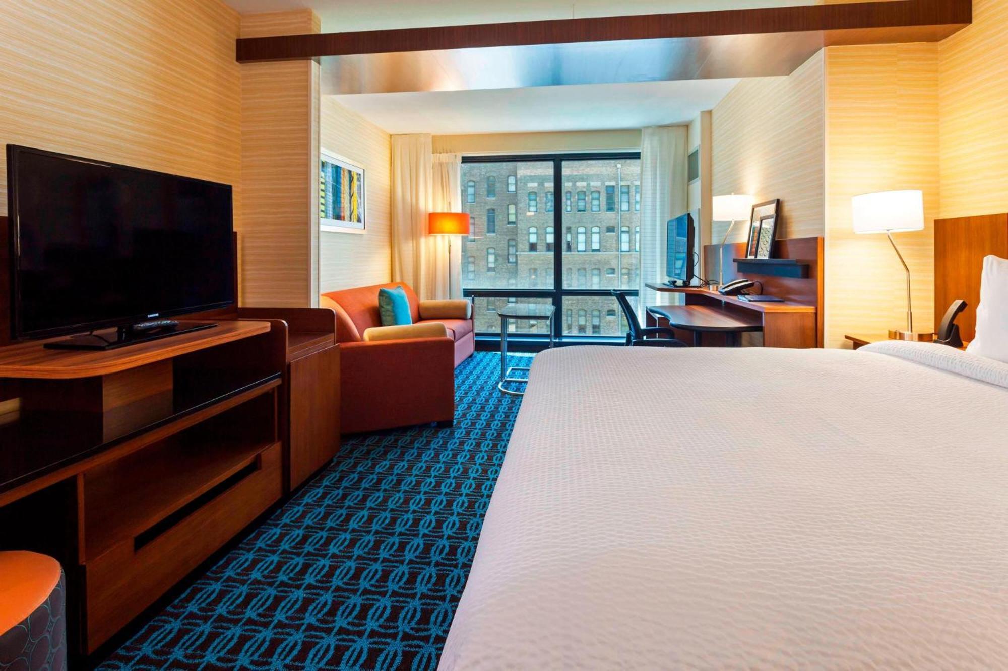 Fairfield Inn And Suites Chicago Downtown-River North Εξωτερικό φωτογραφία