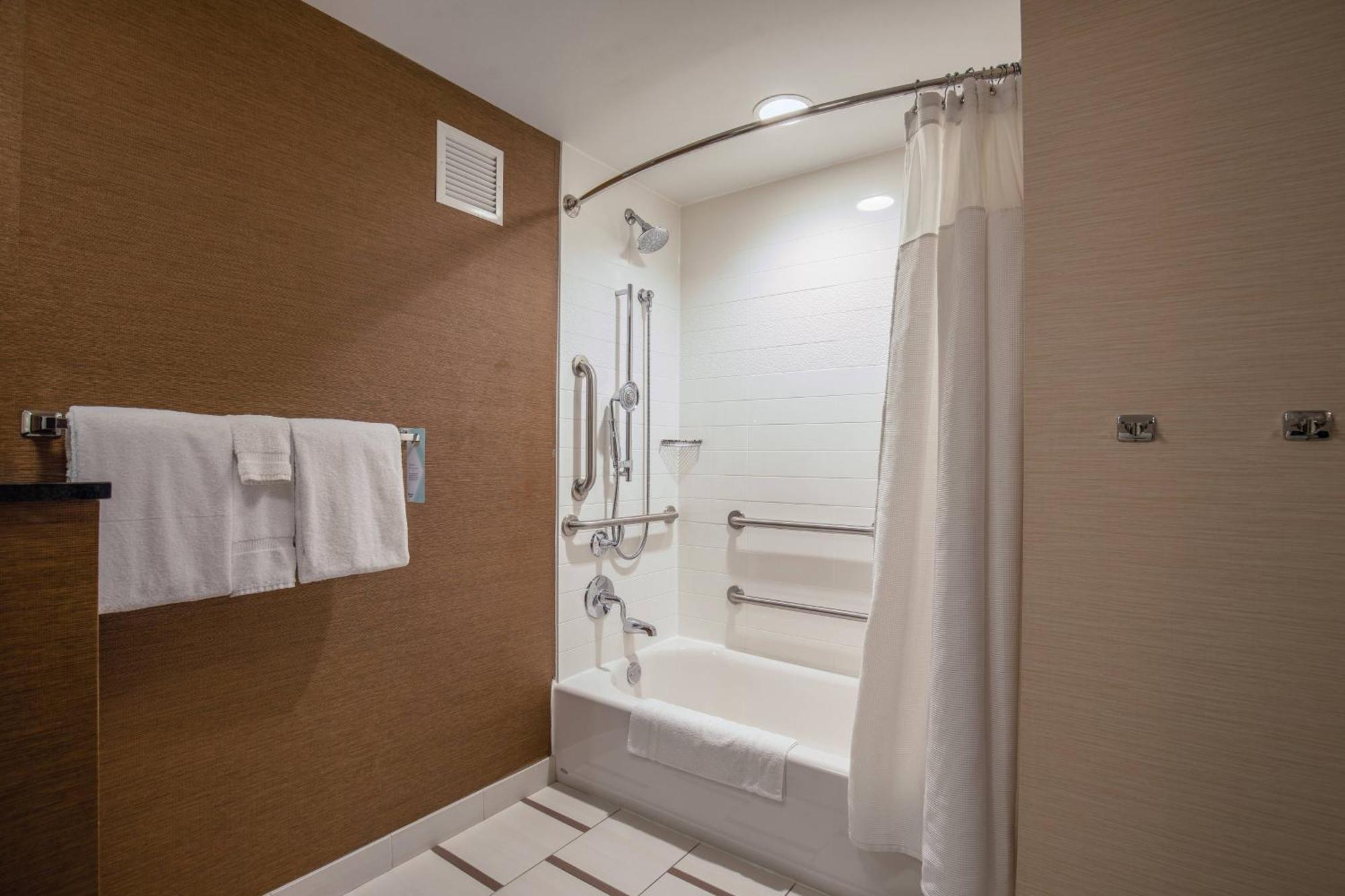 Fairfield Inn And Suites Chicago Downtown-River North Εξωτερικό φωτογραφία